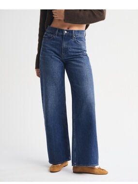 Abercrombie & Fitch Wide-Leg High-Rise Jeans in Dark Blue